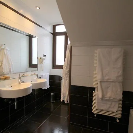 Hospedium La Casona Del Conde Noreña