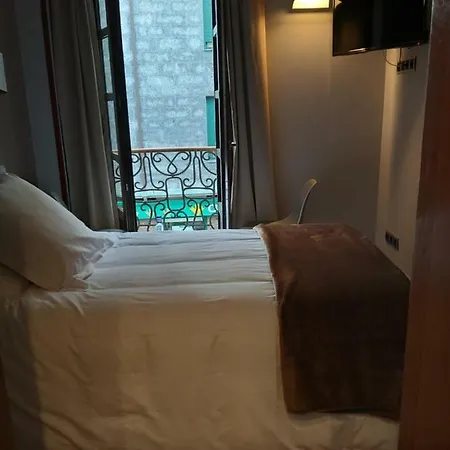 Hospedium La Casona Del Conde فندق Noreña